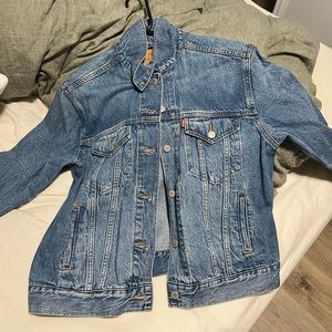 vintage levi’s denim jacket size L